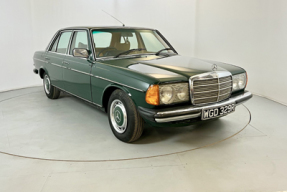 1977 Mercedes-Benz 250