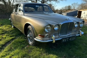 1967 Jaguar 420