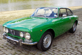 1975 Alfa Romeo 2000