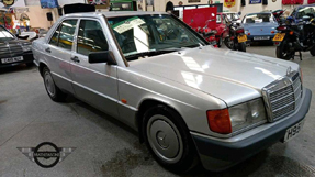 1990 Mercedes-Benz 190E