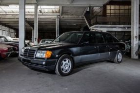 1990 Mercedes-Benz 260E