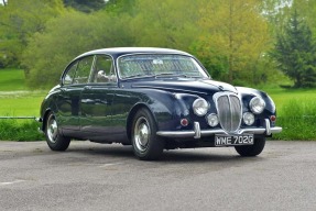 1968 Daimler V8 250