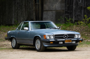 1987 Mercedes-Benz 560 SL