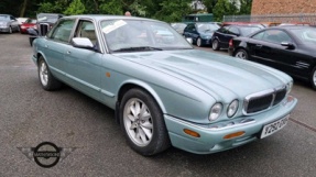 1999 Jaguar XJ8