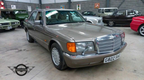 1990 Mercedes-Benz 300 SE