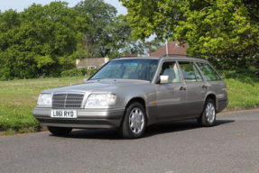 1993 Mercedes-Benz E 220