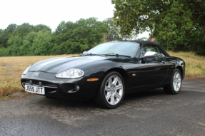 2000 Jaguar XK8