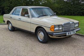 1981 Mercedes-Benz 230 E