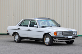 1983 Mercedes-Benz 230 E