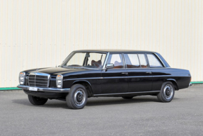 1976 Mercedes-Benz 230