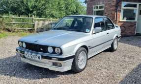 1990 BMW 318is