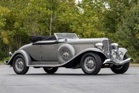 1934 Auburn Twelve Salon Cabriolet