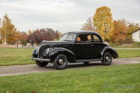 1938 Ford DeLuxe