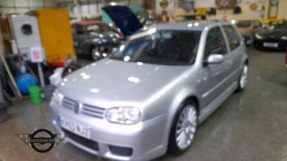 2003 Volkswagen Golf R32