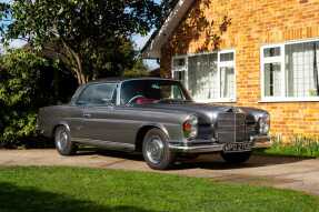 1968 Mercedes-Benz 280 SE Coupe