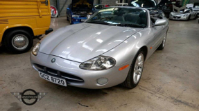 2000 Jaguar XK8