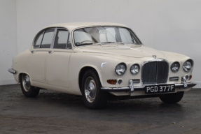 1968 Jaguar 420