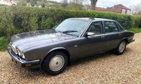 1989 Jaguar XJ40