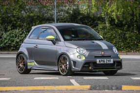 2016 Abarth 695 Biposto