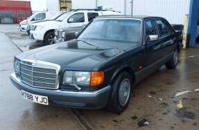 1990 Mercedes-Benz 300 SE