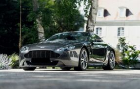 2011 Aston Martin V12 Vantage