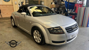 2004 Audi TT