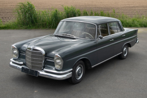 1960 Mercedes-Benz 220 SE