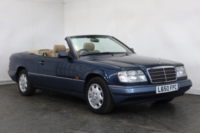 1994 Mercedes-Benz E 220