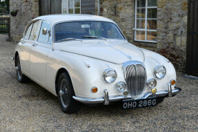 1968 Daimler V8 250