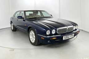 2002 Jaguar XJ8