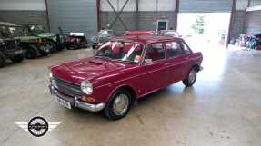 1974 Austin 2200