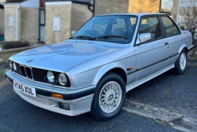 1990 BMW 320i