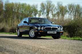 1999 Jaguar XJ8