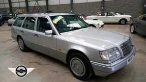 1995 Mercedes-Benz E 220