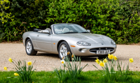 1999 Jaguar XK8