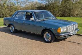 1985 Mercedes-Benz 230 E