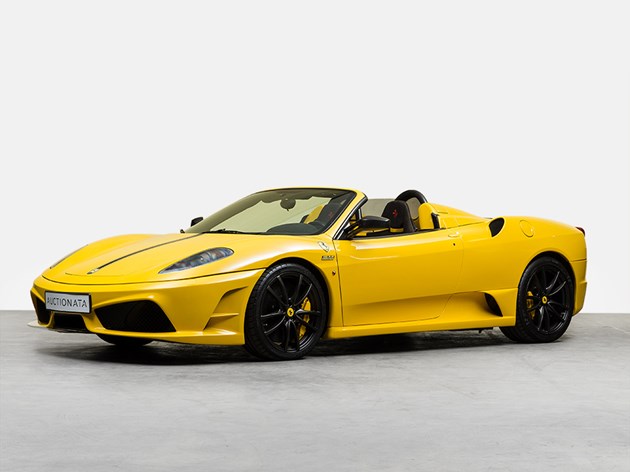 Ferrari Scuderia Spider 16M