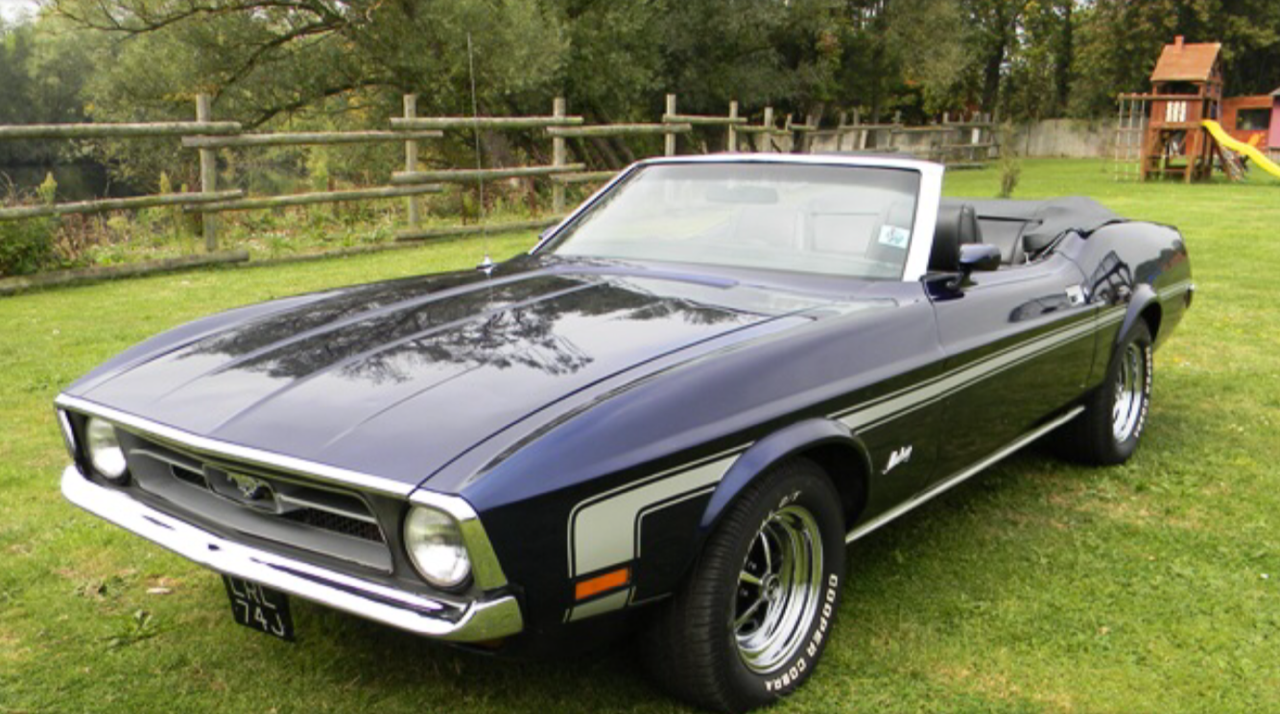 Ford Mustang Convertible