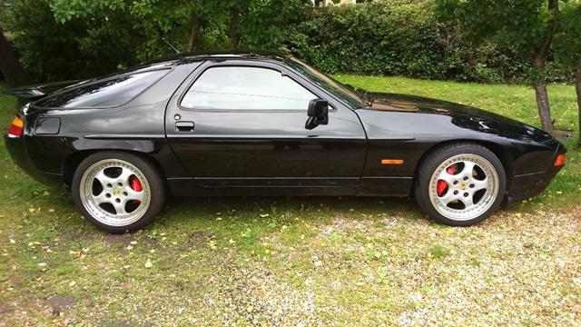 Porsche 928 S4