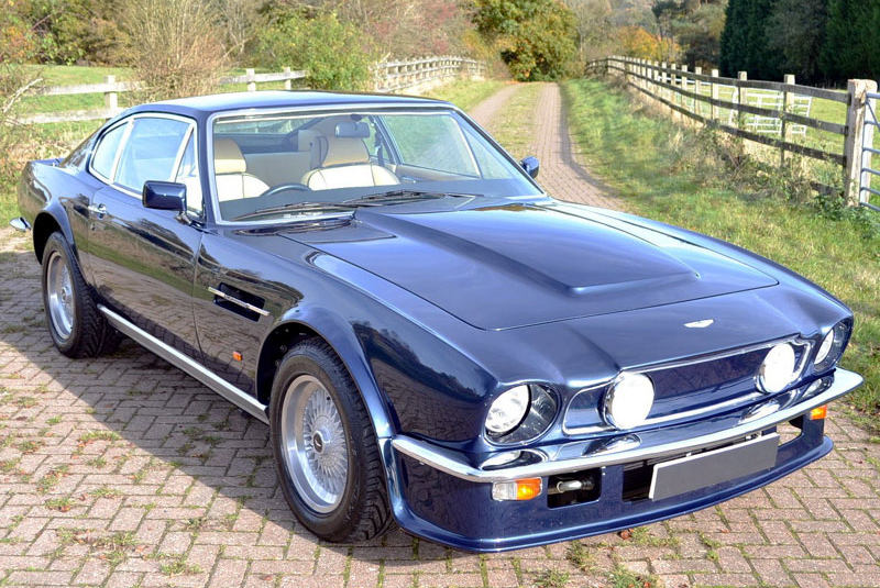 Aston Martin V8