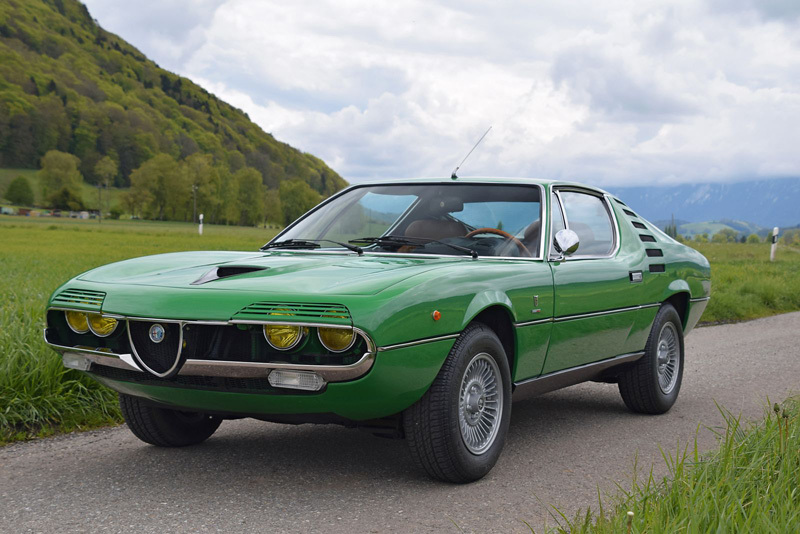 Alfa Romeo Montreal