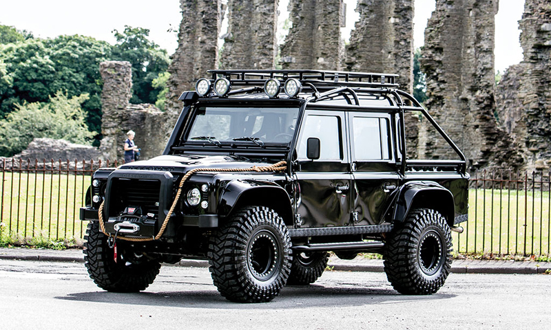 Land Rover Defender SVX