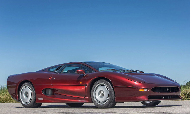 Jaguar XJ220