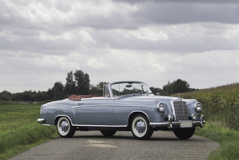 Mercedes-Benz 220 S Cabriolet