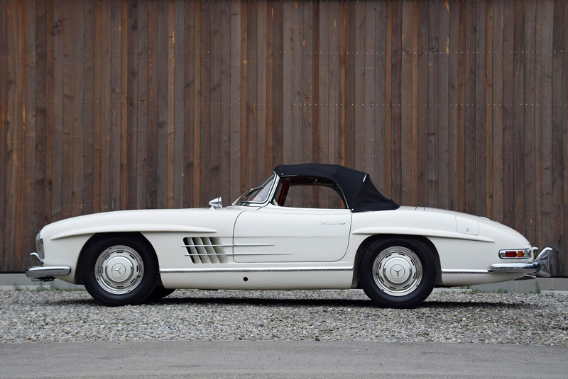 Mercedes-Benz 300 SL Roadster