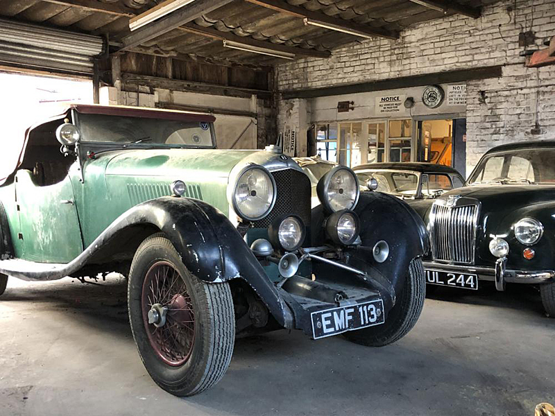 Bentley 4½ Litre Vanden Plas