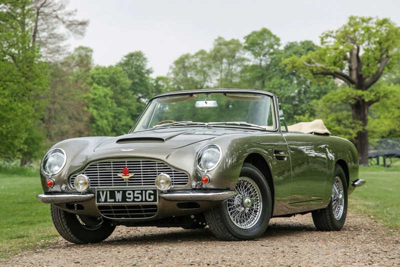 Aston Martin DB6 Volante