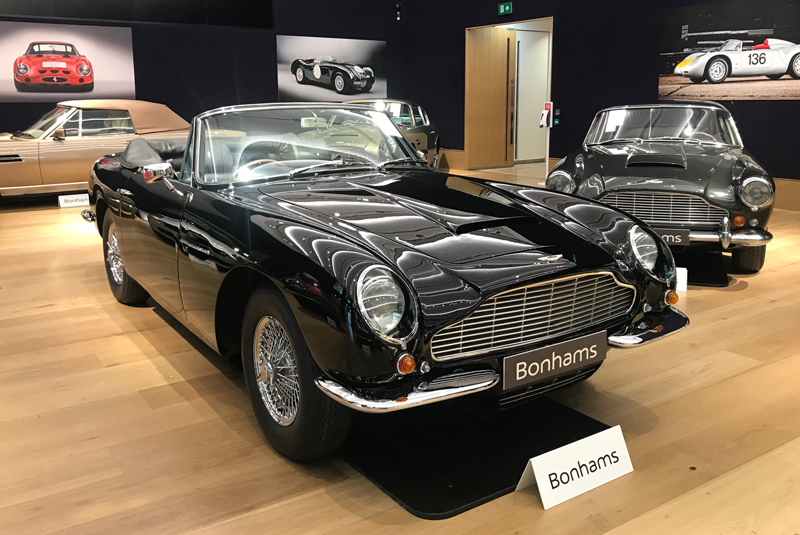 Aston Martin DB6 Volante