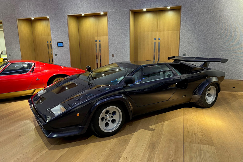 Lamborghini Countach LP400 S