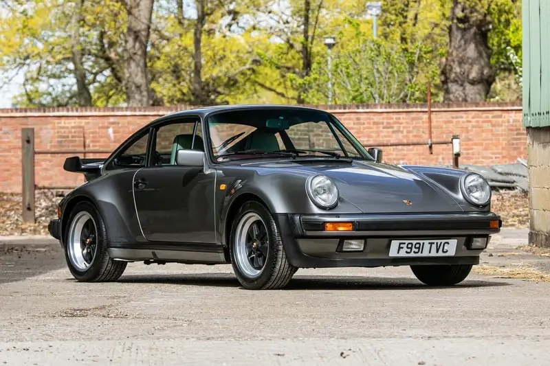 Porsche 911 Carrera 3.2 SuperSport